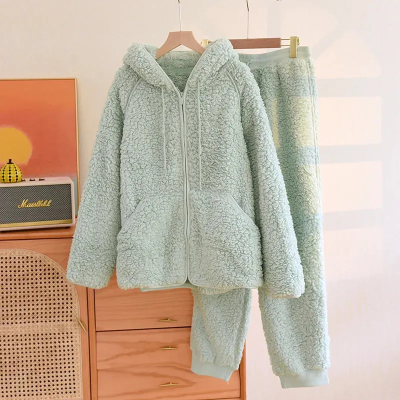 Autumn/Winter New Women’s Warm Soft Coral Fleece Pajamas – 2-Piece Home Suit, Casual Hooded Nightwear for Couples