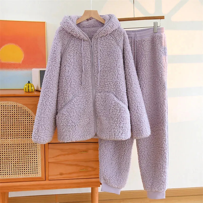 Autumn/Winter New Women’s Warm Soft Coral Fleece Pajamas – 2-Piece Home Suit, Casual Hooded Nightwear for Couples
