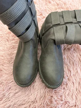 Boots Ankle Flats By Roxy  Size: 6