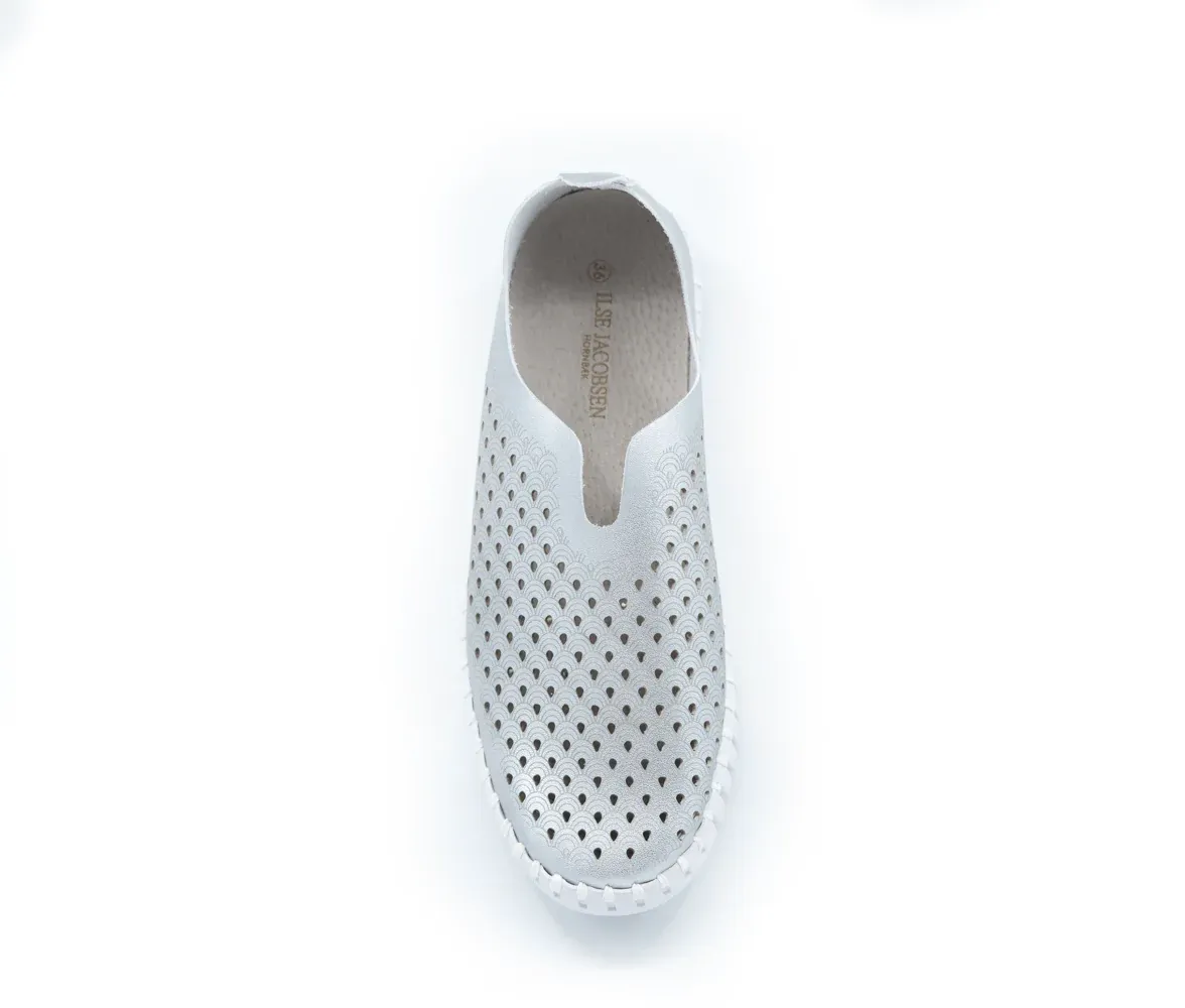 SILVER TULIP 3576