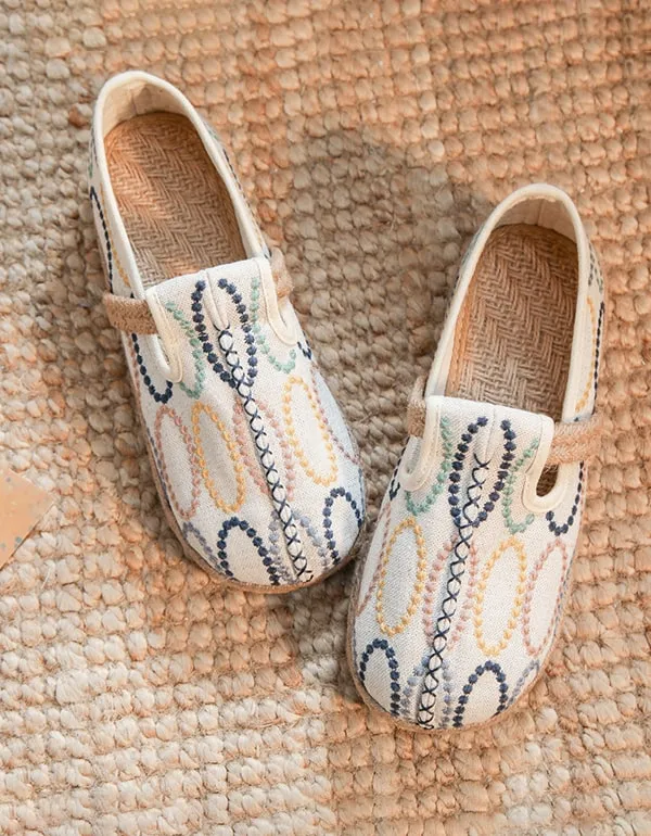 Women's Round Head Handmade Embroidery Shoes